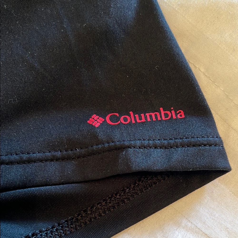 Columbia Black Graphic Cap Sleeve Tee. EUC  Size Large - Picture 4 of 7